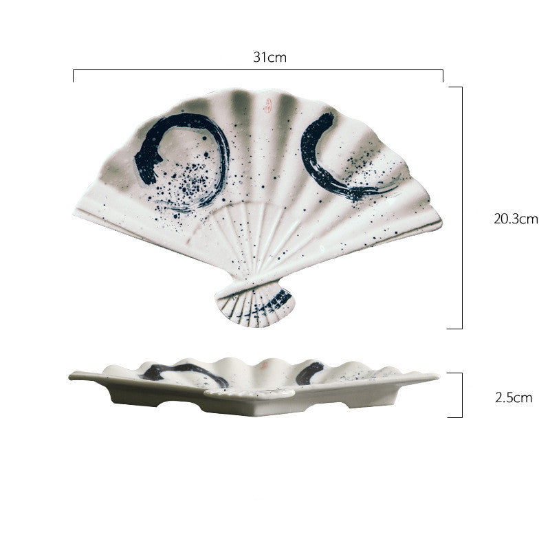 Elegante Porzellan-Teller in Fächerform