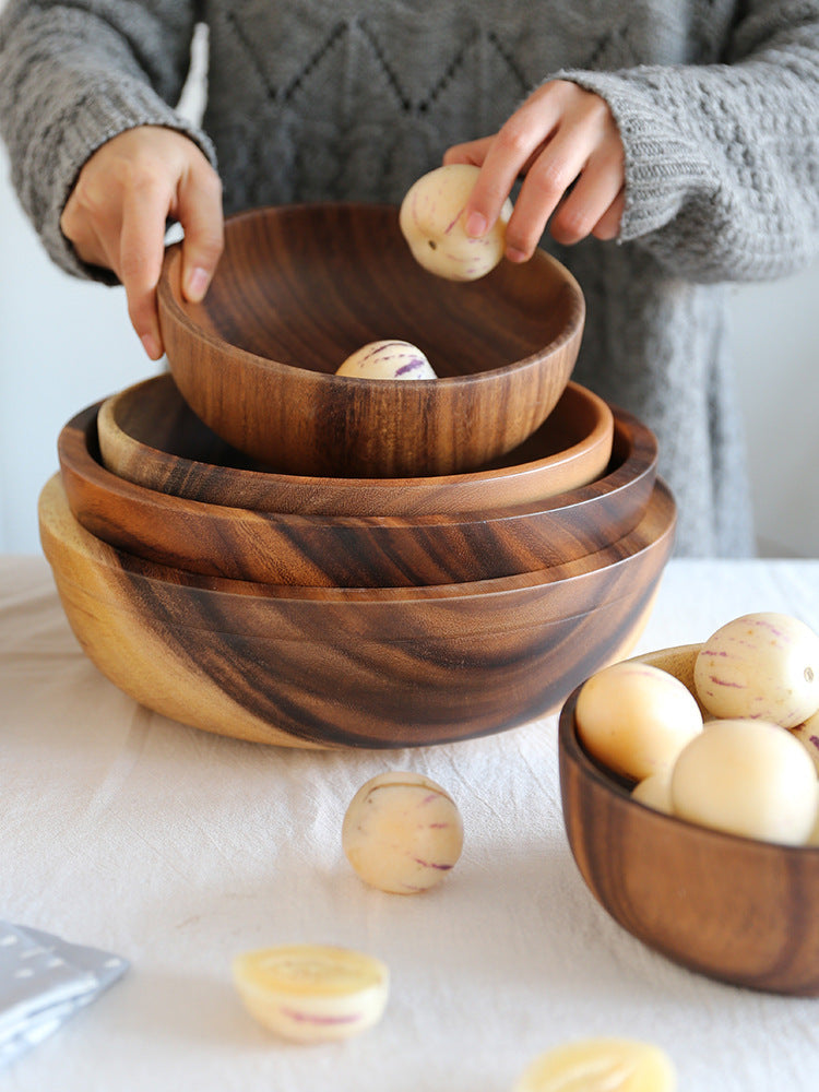 Handgefertigte Holzschüssel