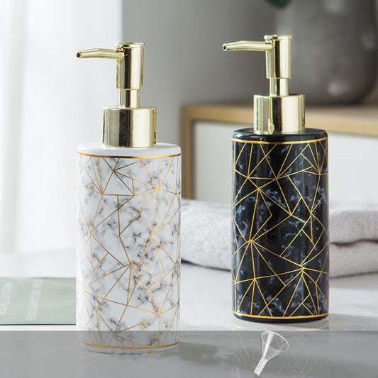 Seifenspender im Marmor-Design