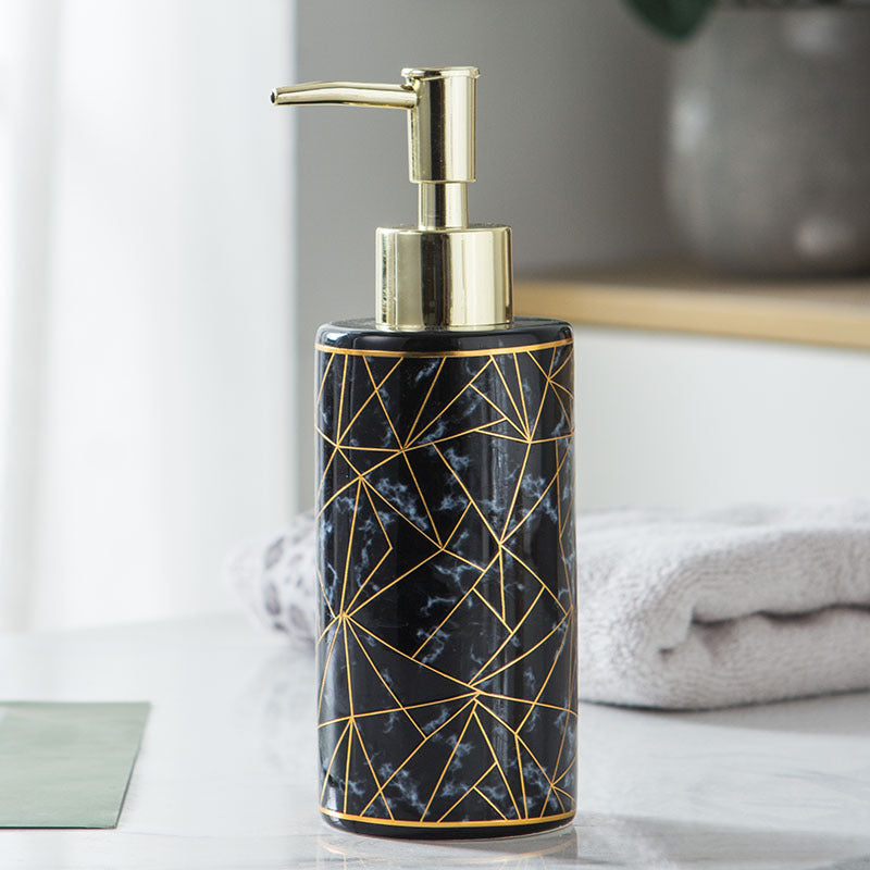 Seifenspender im Marmor-Design