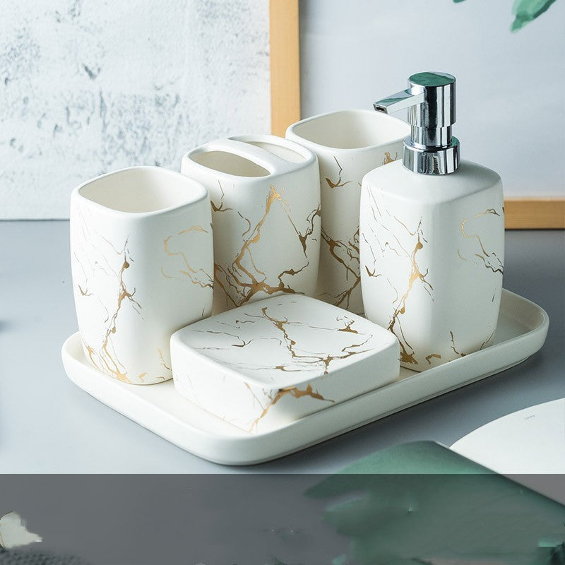 Badezimmer-Set aus Keramik