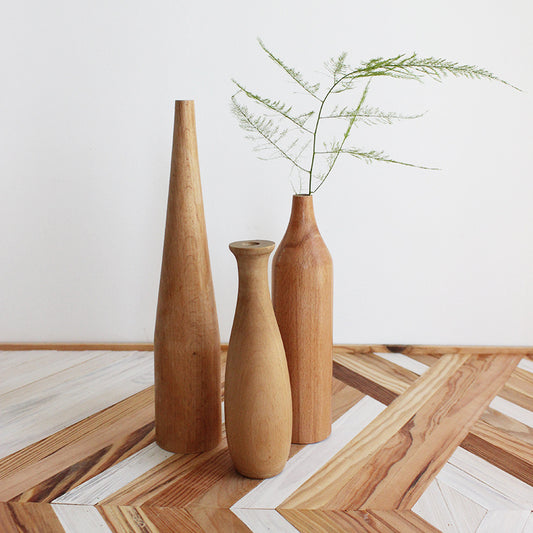 Vase aus Buchenholz